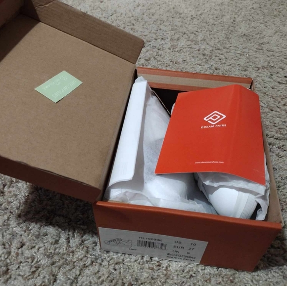 🆕️DREAM PAIRS Boys & Girls Lace up Platform Running Athletic Shoes Sz 10 NWT - Picture 2 of 6